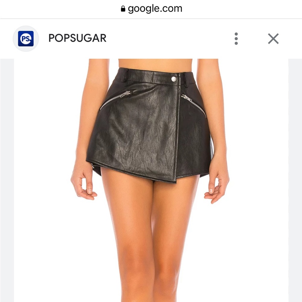 Superdown faux leather skort black M